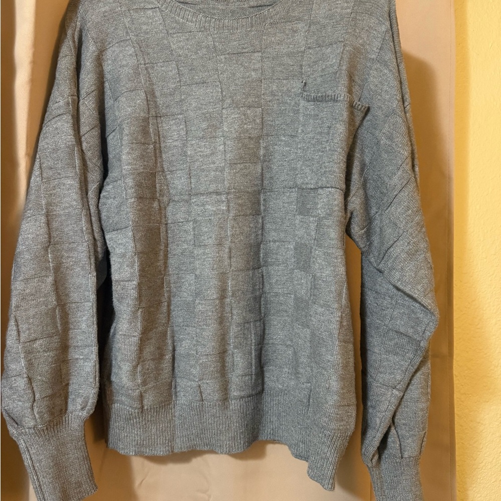 Women’s Gray Sweater